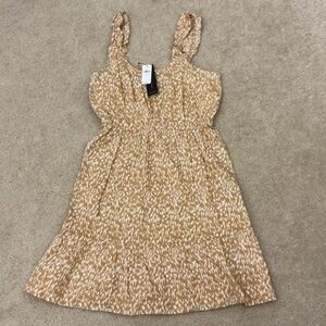Banana Republic Cream and Tan Casual Dress